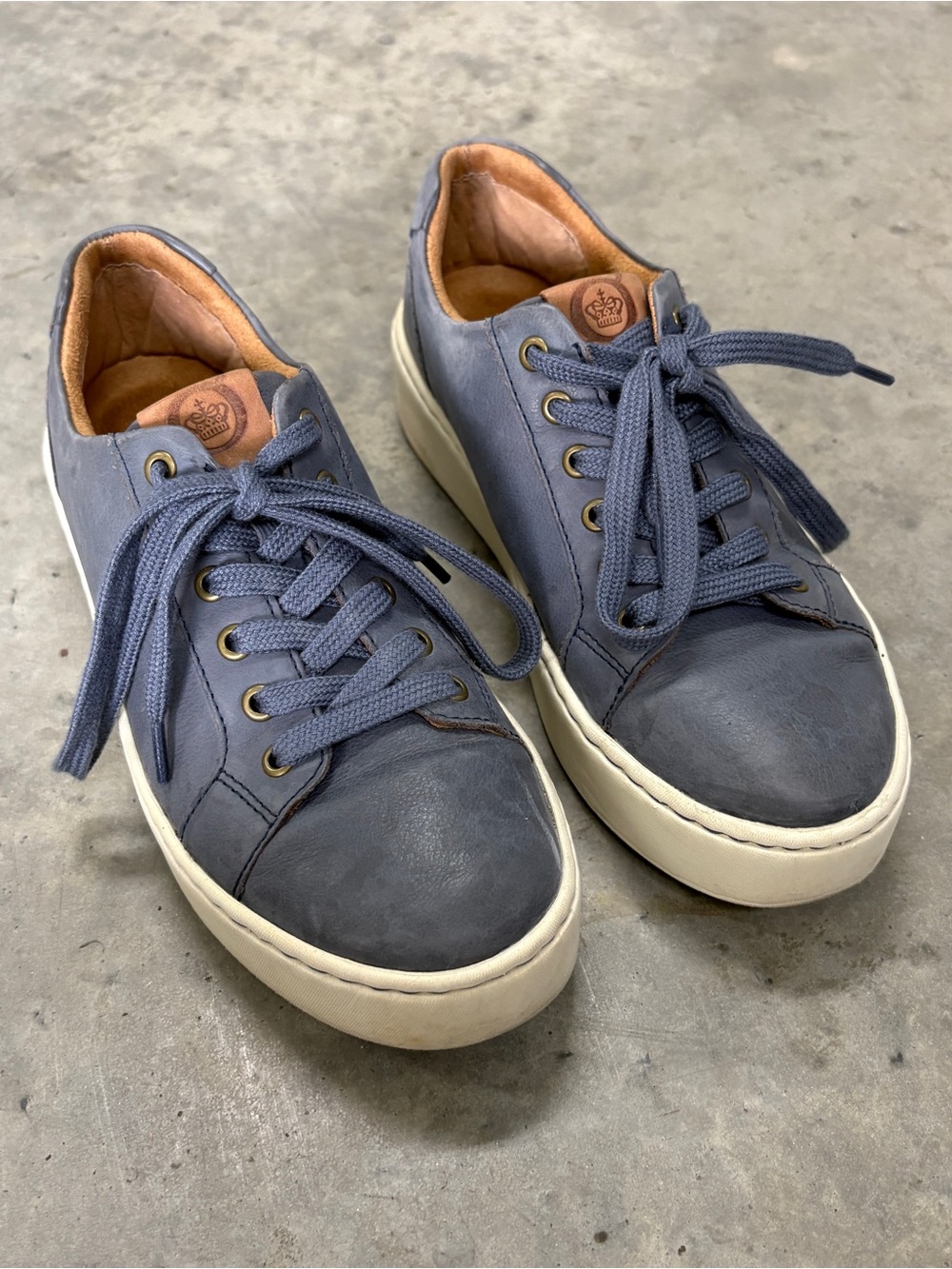 born mira blue leather sneakers womens size 6